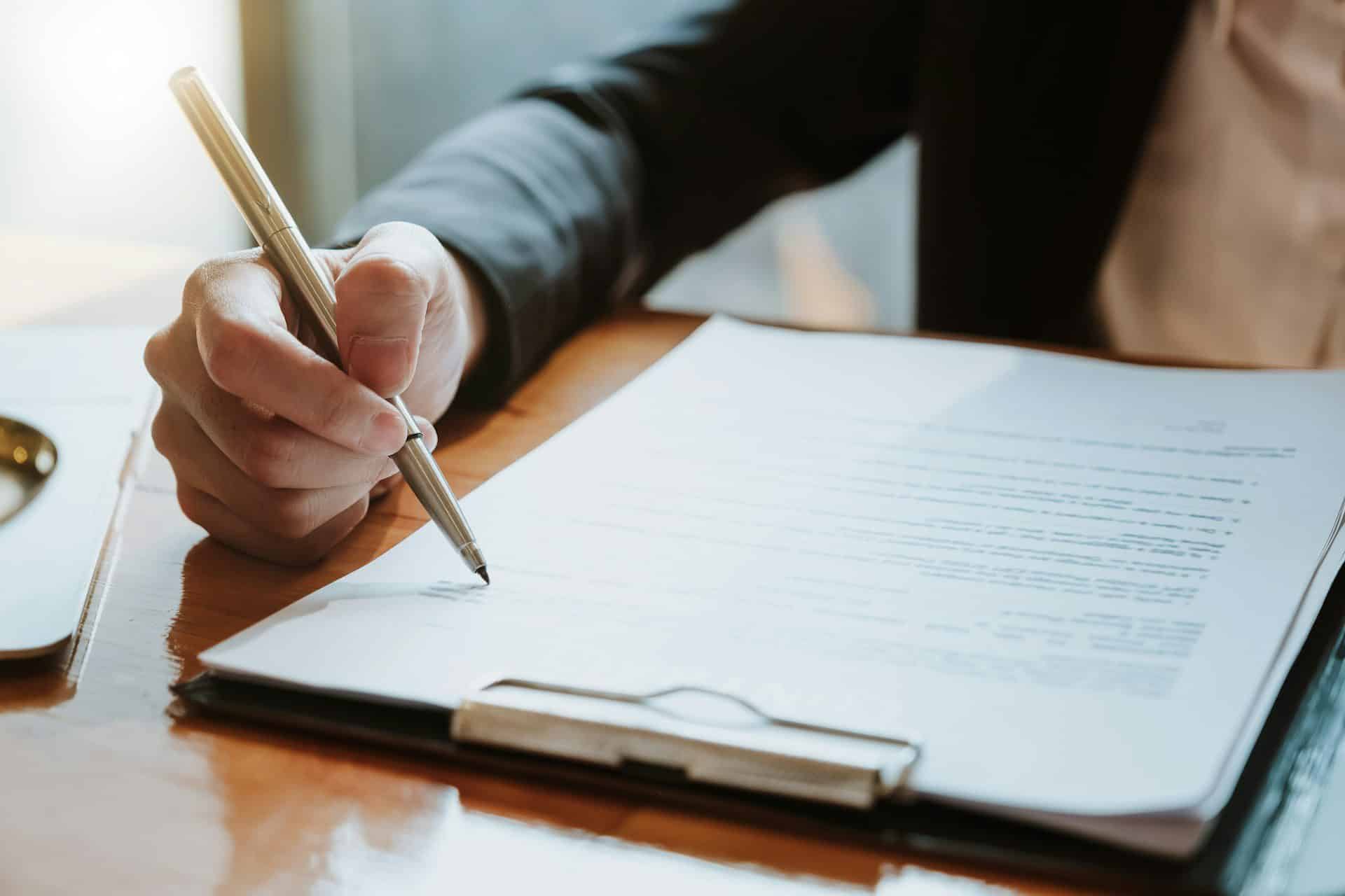 How to Create a For Sale by Owner Contract in Florida