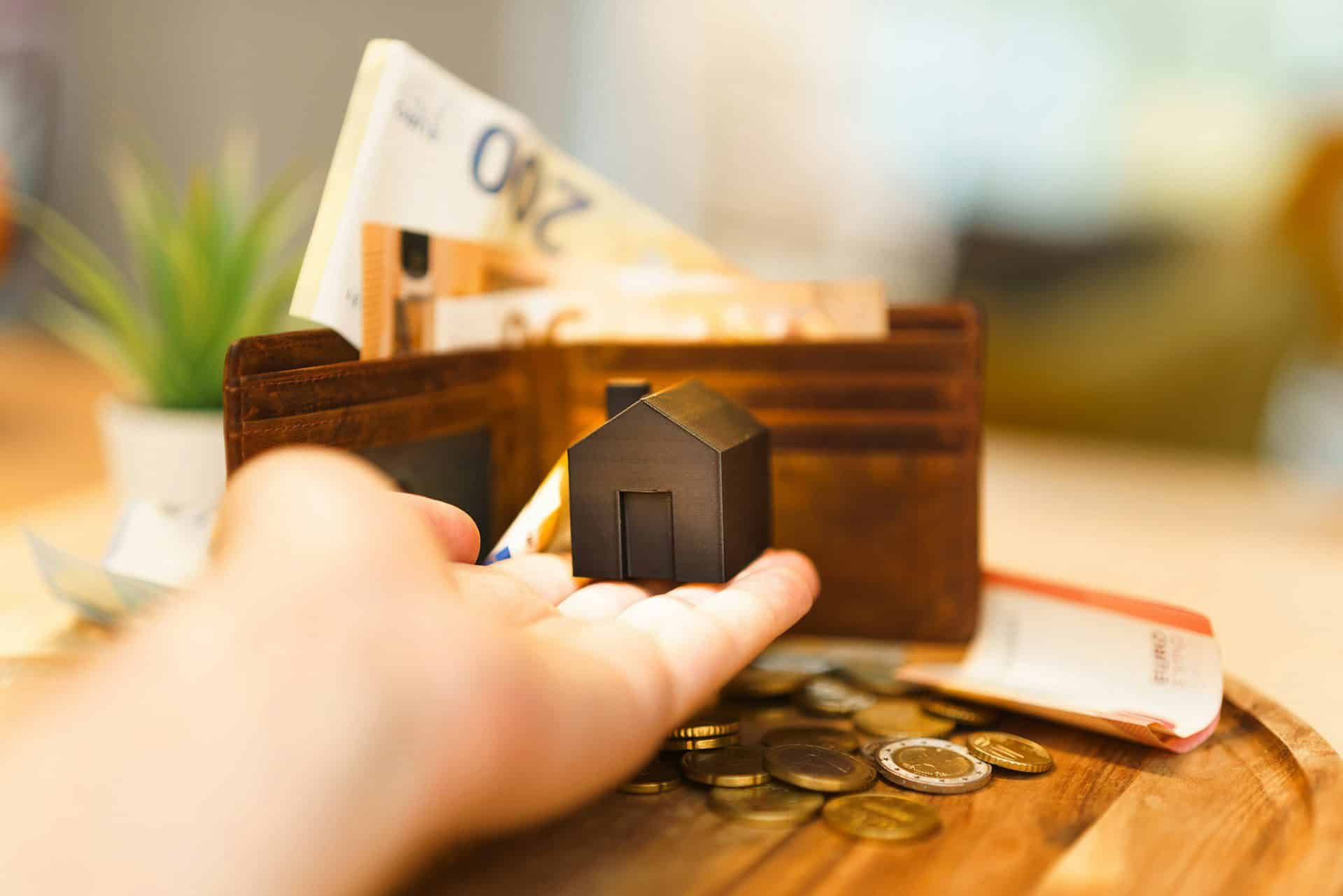 Can You Sell a House With a Reverse Mortgage in Tampa?